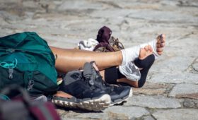 10 consejos esenciales para cuidar tus pies en el camino de santiago