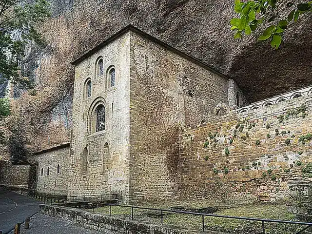 6. El Monasterio de San Juan de Ortega