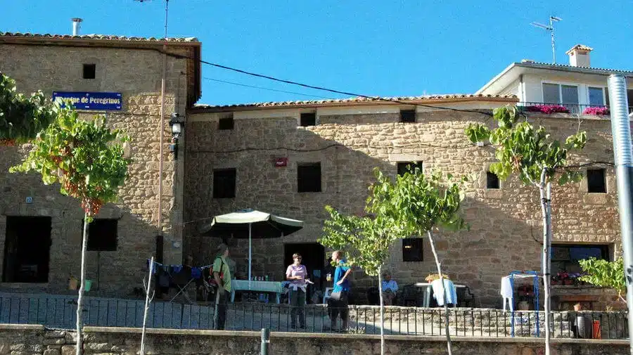 albergue hogar monjardin oasis trails