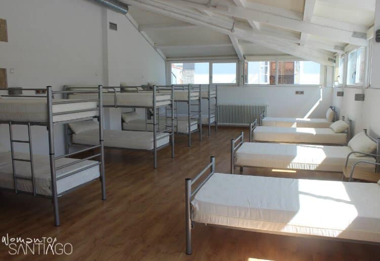albergues con duchas en el camino de madrid donde encontrarlos