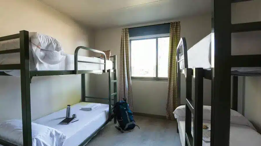 albergues en el camino frances con habitaciones privadas disponibles