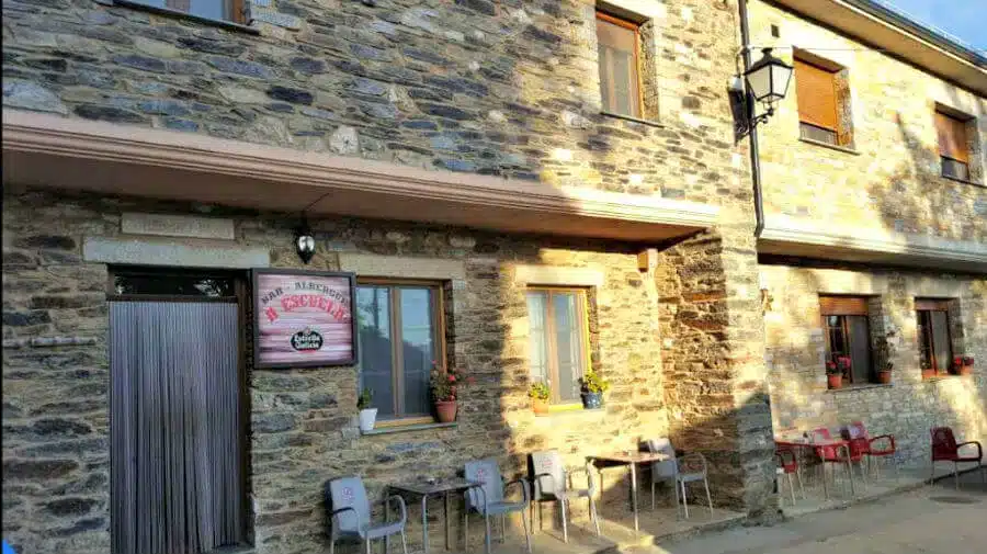 bar albergue la escuela