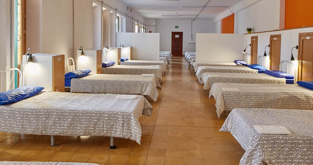 capacidad de un albergue comunitario cuantas personas puede alojar