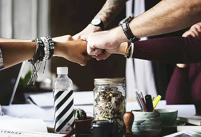 ¿Cómo puedo colaborar con un albergue educativo?