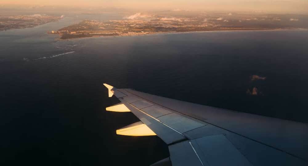 descubre todo sobre el vuelo de pernocta que es y como funciona