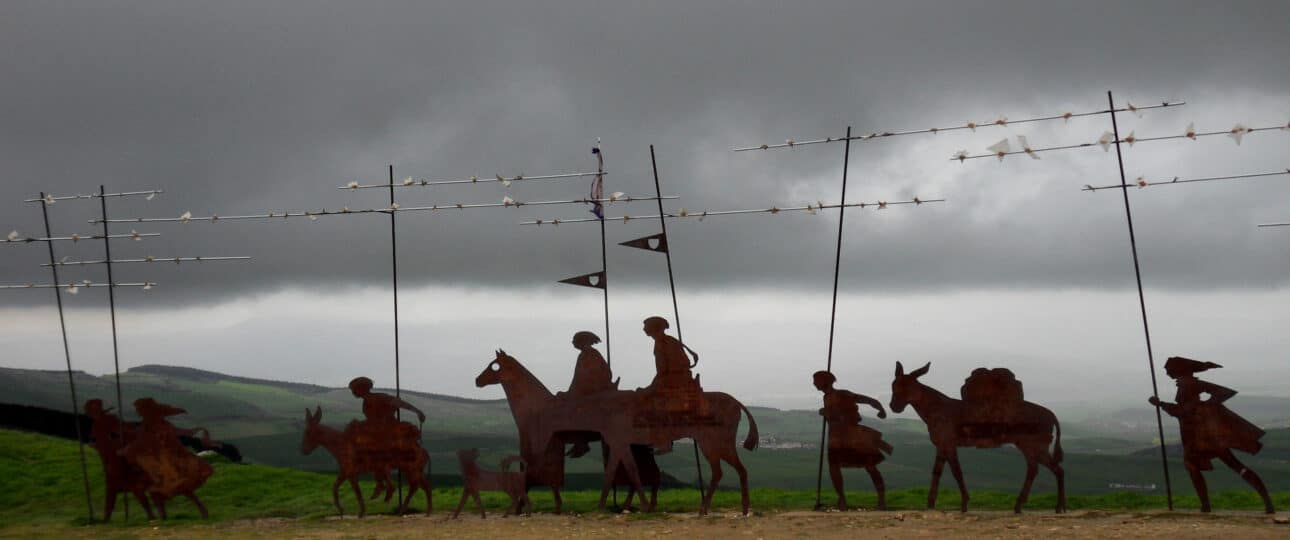 hospitaleros del camino de santiago los cuidadores de los peregrinos