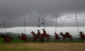 hospitaleros del camino de santiago los cuidadores de los peregrinos