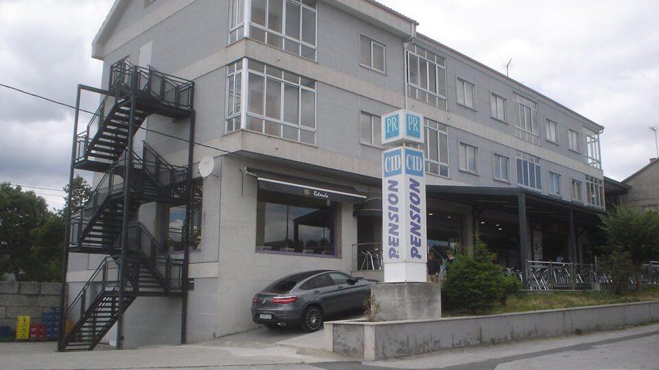 hostal cid cafeteria rotonda