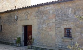 hostal de pinos