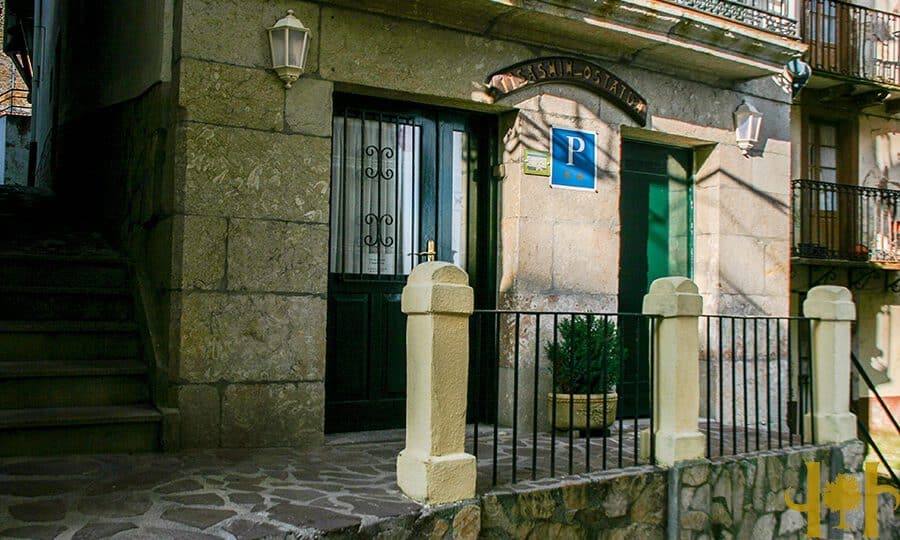 hostal itsasmin ostatua