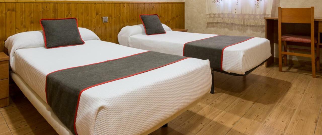 hostal los alamos