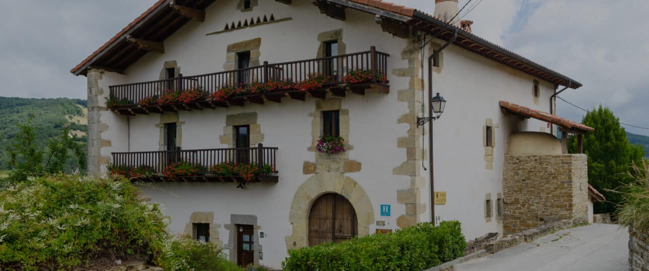 hotel akerreta