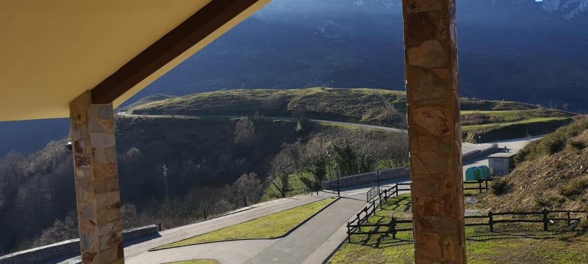 hotel albergue mirador del angliru