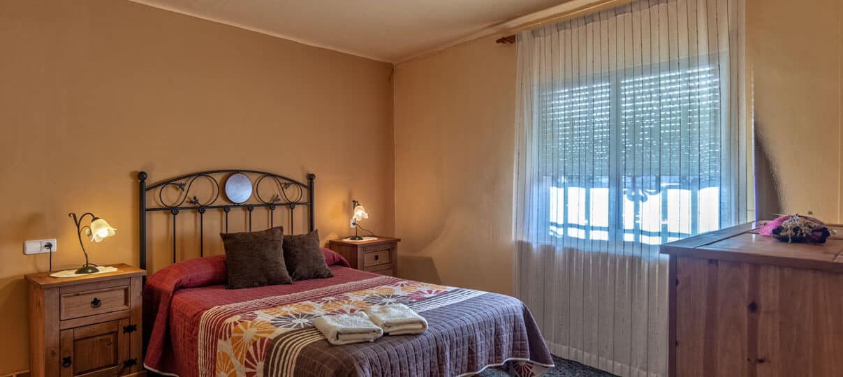 hotel apartament allotjament rural cal maciarol