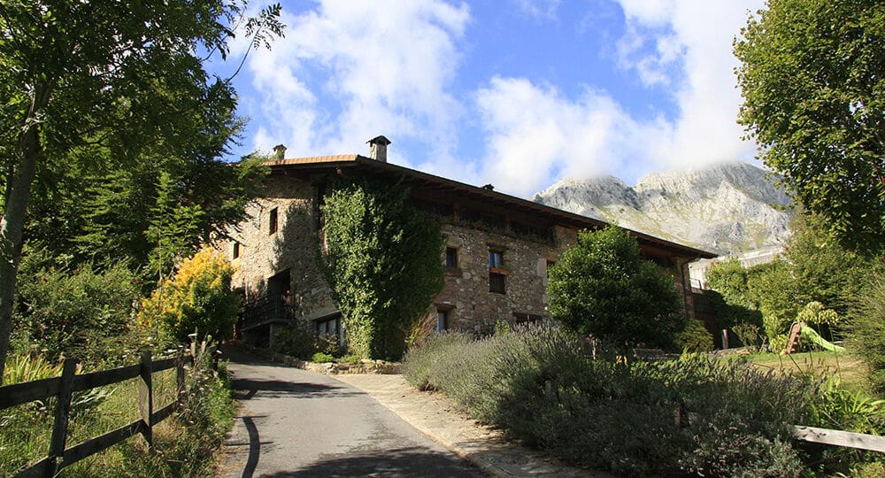 olazabal azpikoa casa rural
