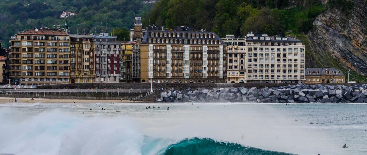 surfinn san sebastian surf hostel